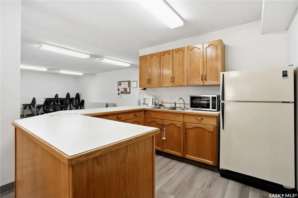 960 Assiniboine Avenue E Regina SK S4V 2P8