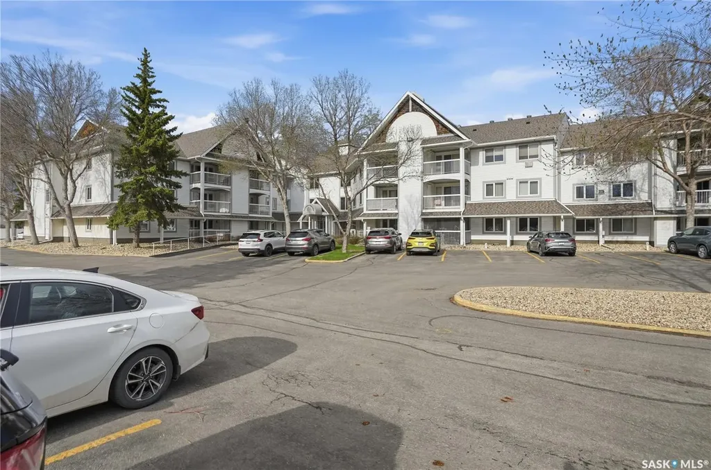960 Assiniboine Avenue E Regina SK S4V 2P8
