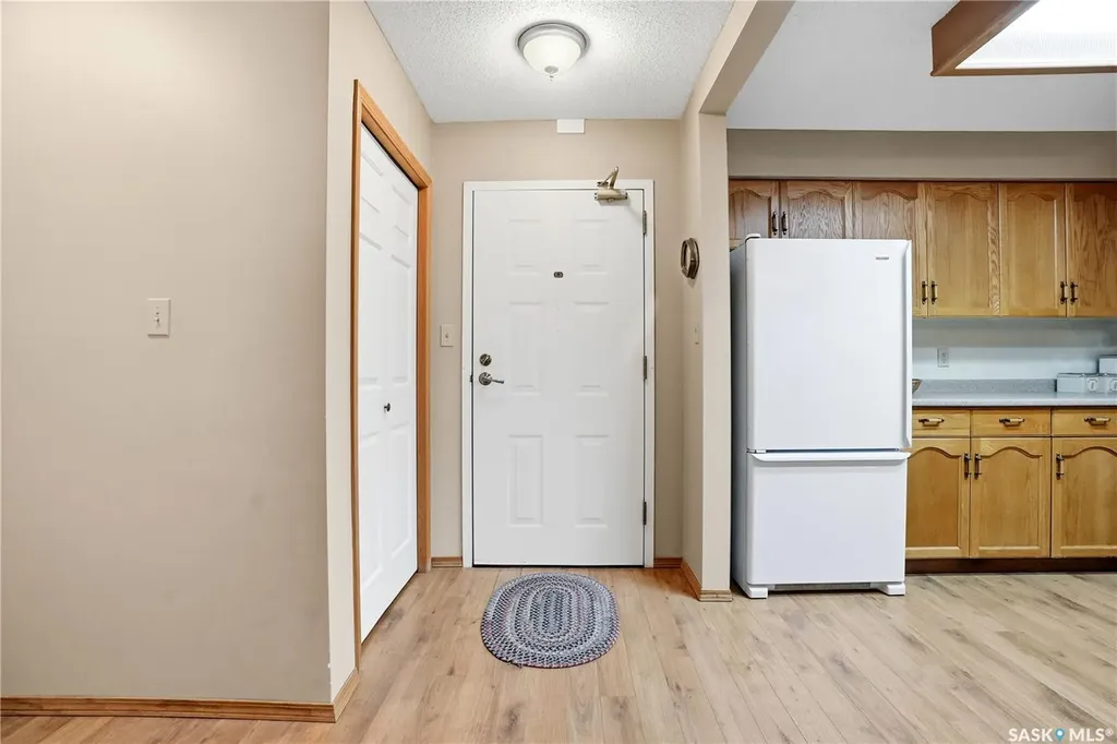 960 Assiniboine Avenue E Regina SK S4V 2P8