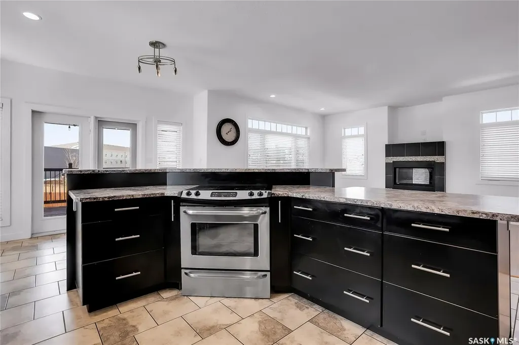 208 O' Meara Court Warman SK S0K 4S1