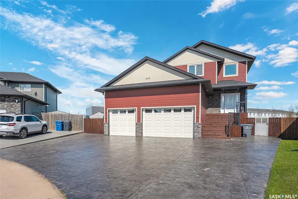 208 O' Meara Court Warman SK S0K 4S1