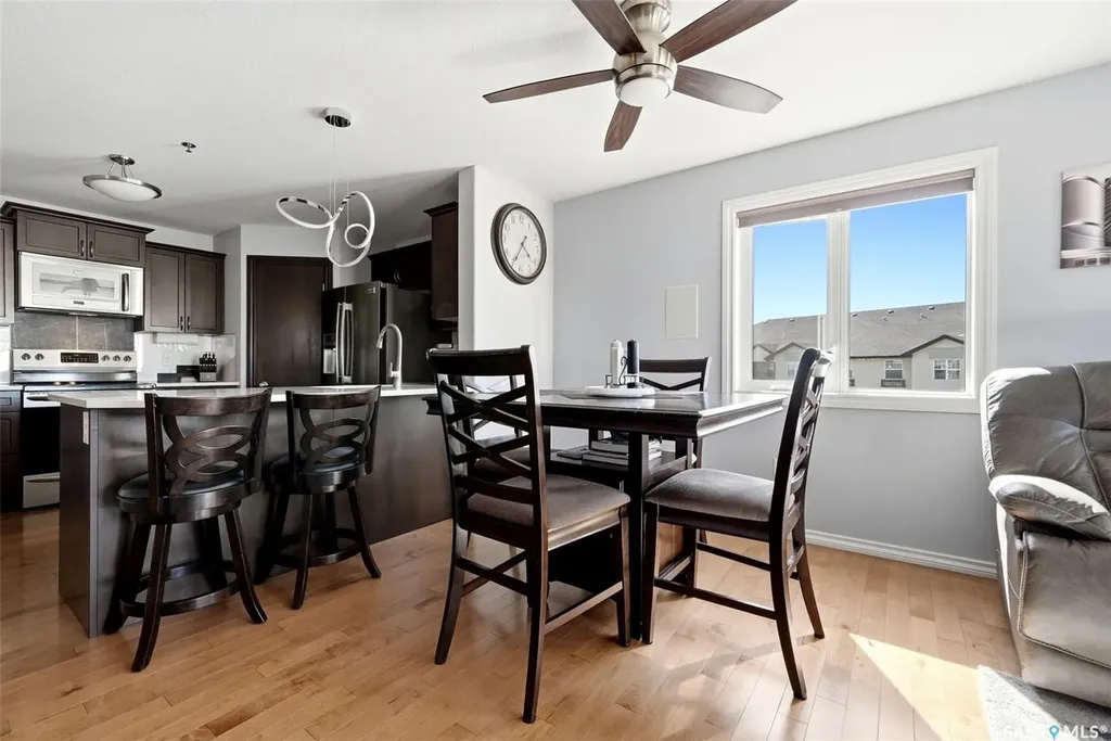 1621 Dakota Drive Regina SK S4Z 0A8