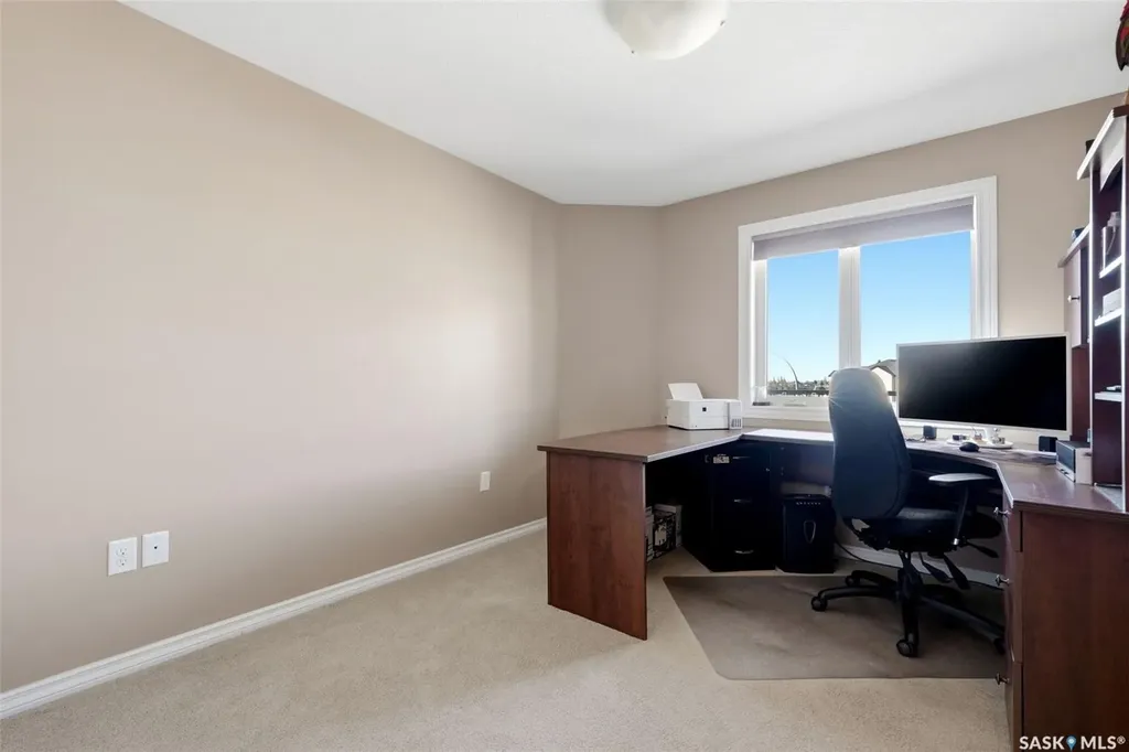 1621 Dakota Drive Regina SK S4Z 0A8