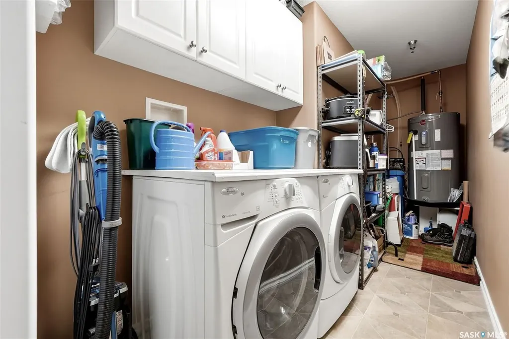 1621 Dakota Drive Regina SK S4Z 0A8