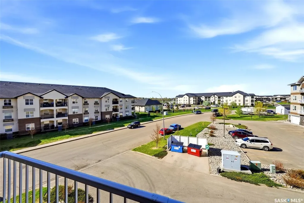 1621 Dakota Drive Regina SK S4Z 0A8