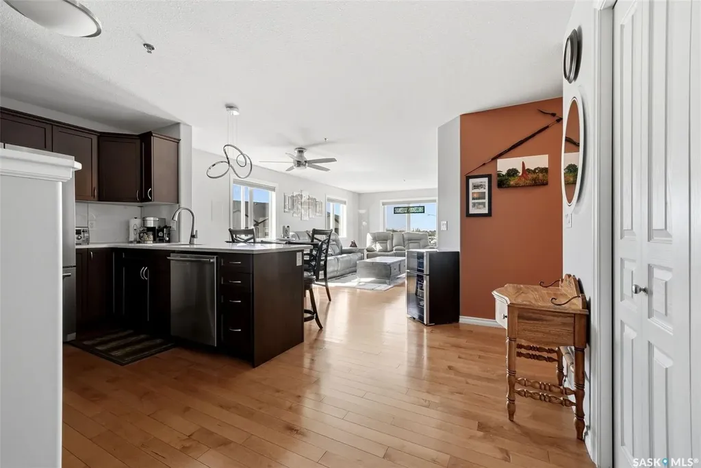 1621 Dakota Drive Regina SK S4Z 0A8