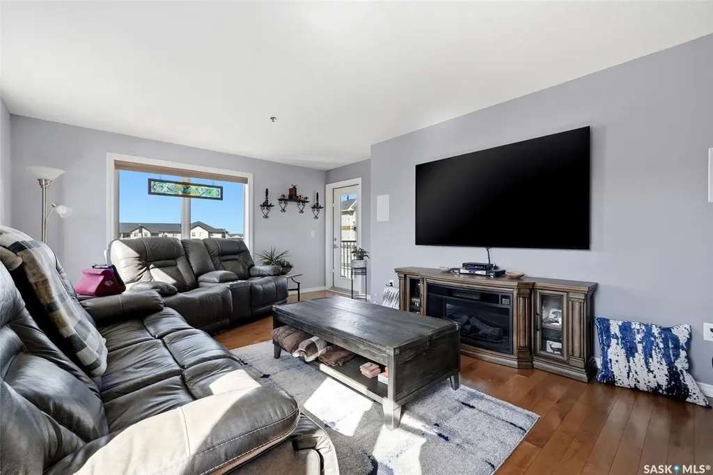 1621 Dakota Drive Regina SK S4Z 0A8