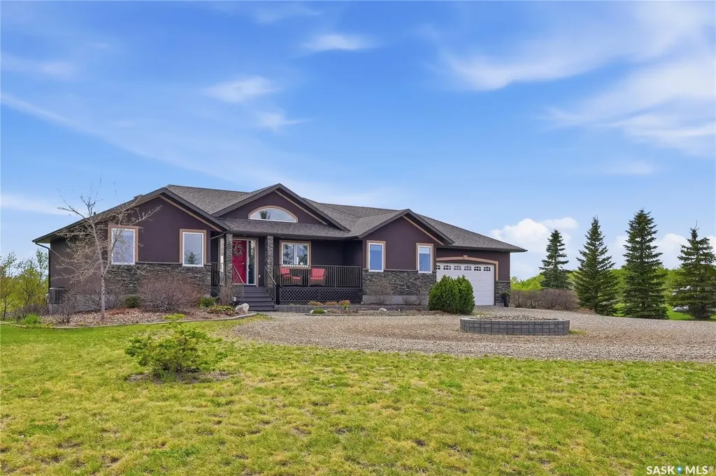 11 Country Road Dundurn Rm No. 314 SK S7C 0A7