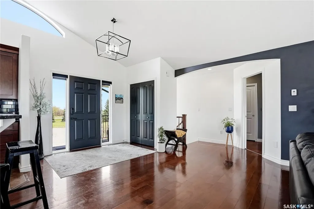11 Country Road Dundurn Rm No. 314 SK S7C 0A7
