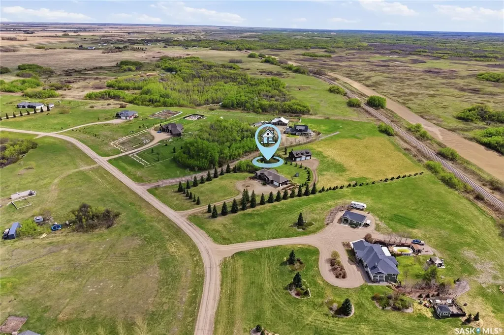 11 Country Road Dundurn Rm No. 314 SK S7C 0A7