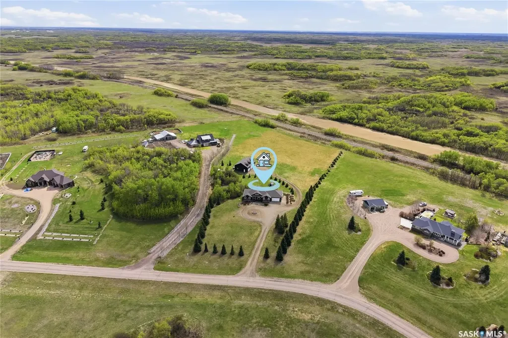 11 Country Road Dundurn Rm No. 314 SK S7C 0A7