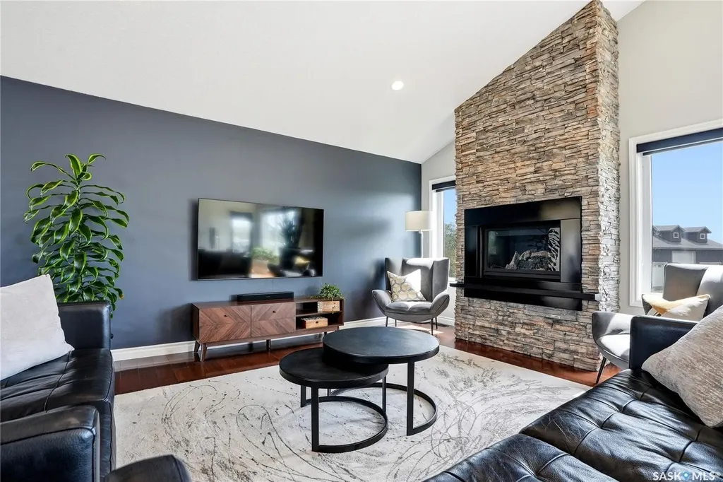 11 Country Road Dundurn Rm No. 314 SK S7C 0A7