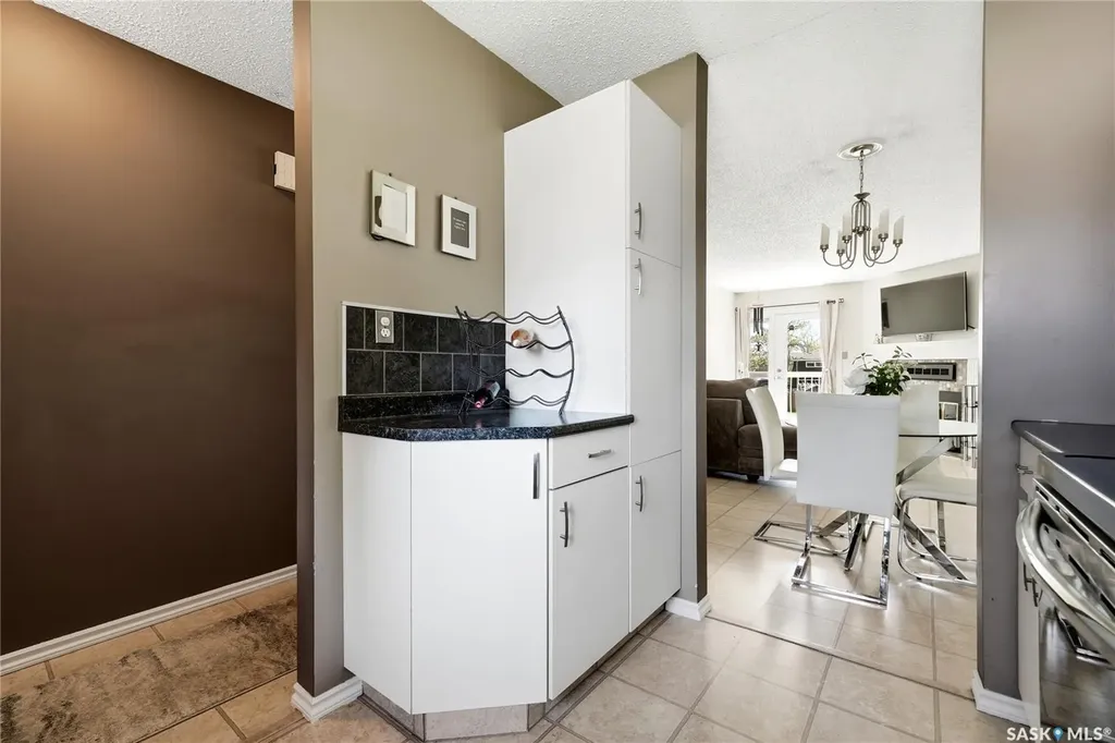 6427 Rochdale Boulevard Regina SK S4X 2Y9