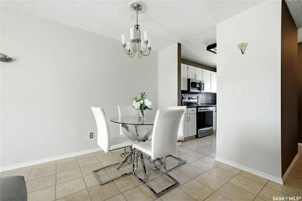 6427 Rochdale Boulevard Regina SK S4X 2Y9