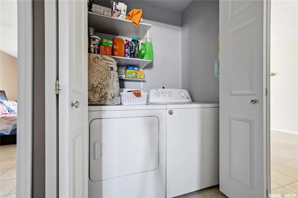 6427 Rochdale Boulevard Regina SK S4X 2Y9