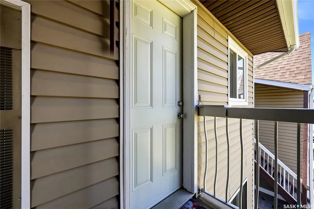 6427 Rochdale Boulevard Regina SK S4X 2Y9