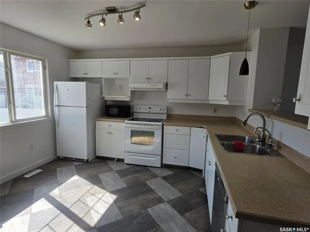 2195 Toronto Street Regina SK S4P 0B7