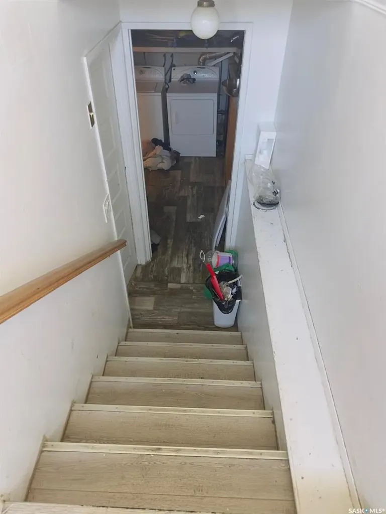 1607 Acadia Drive Saskatoon SK S7H 5K7