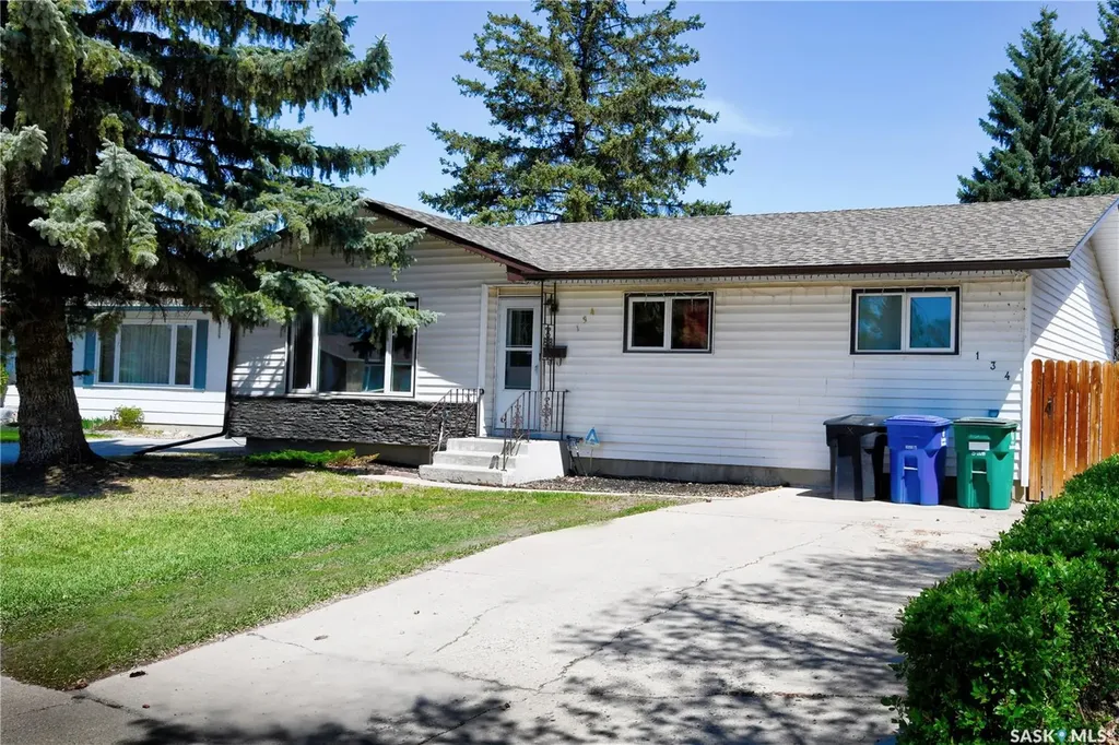 134 Cooper Crescent Saskatoon SK S7M 4L3