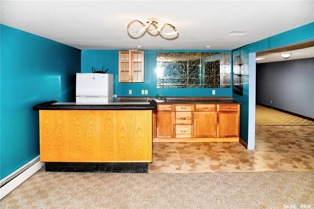 134 Cooper Crescent Saskatoon SK S7M 4L3