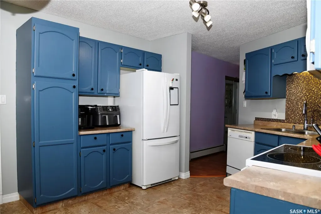 134 Cooper Crescent Saskatoon SK S7M 4L3