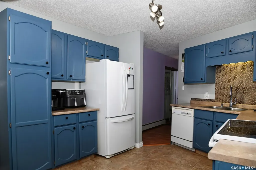134 Cooper Crescent Saskatoon SK S7M 4L3