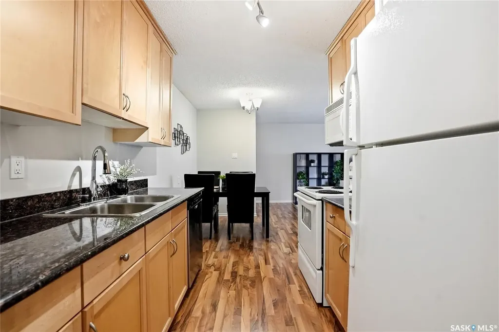 1121 Mckercher Drive Saskatoon SK S7H 5B8