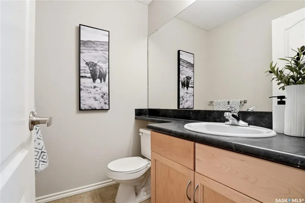 1121 Mckercher Drive Saskatoon SK S7H 5B8