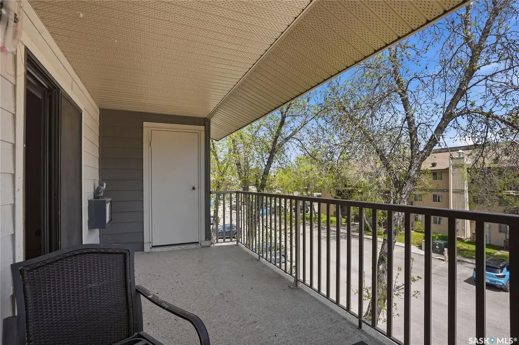 1121 Mckercher Drive Saskatoon SK S7H 5B8