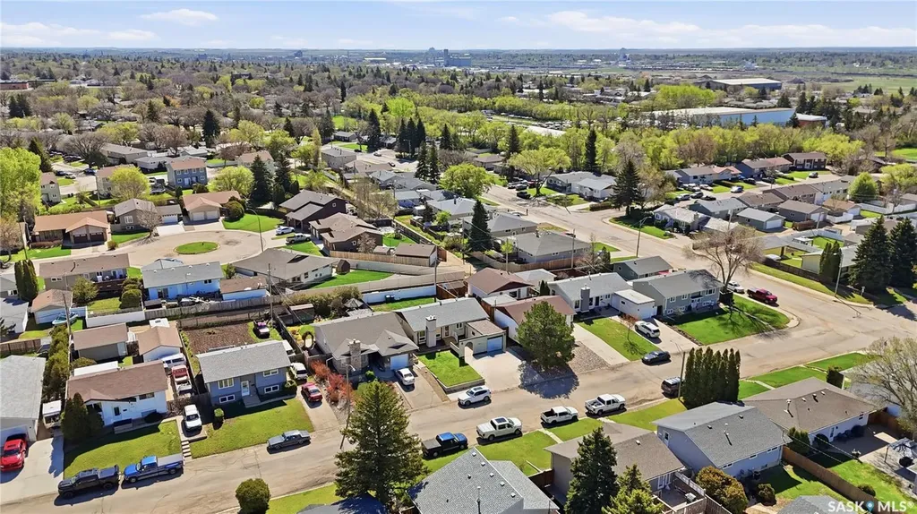 1009 Corman Crescent Moose Jaw SK S6H 6V5