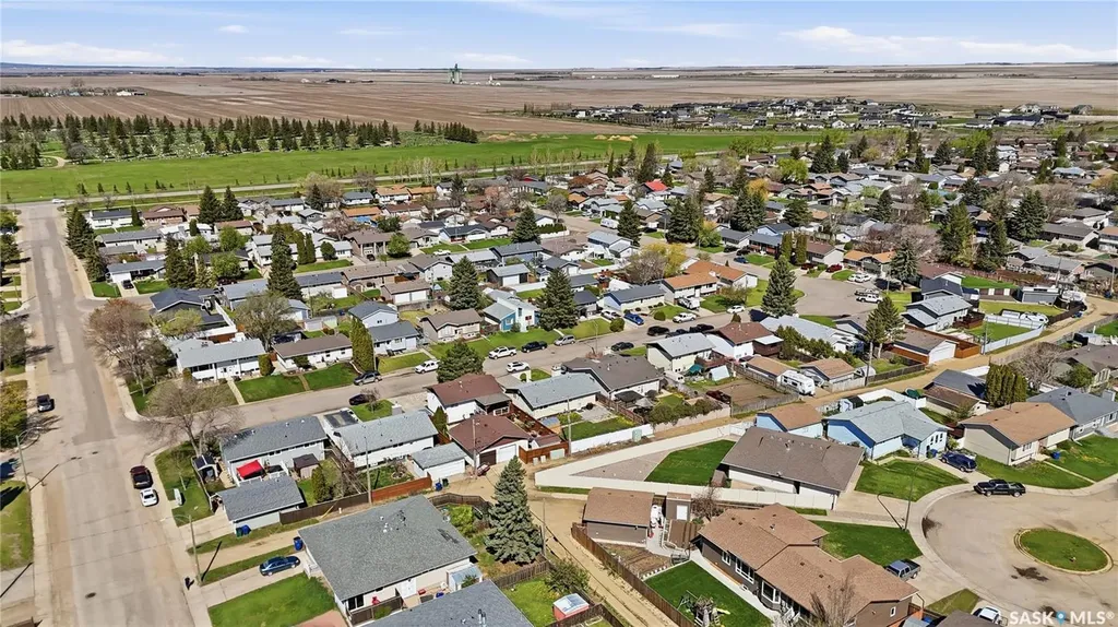 1009 Corman Crescent Moose Jaw SK S6H 6V5