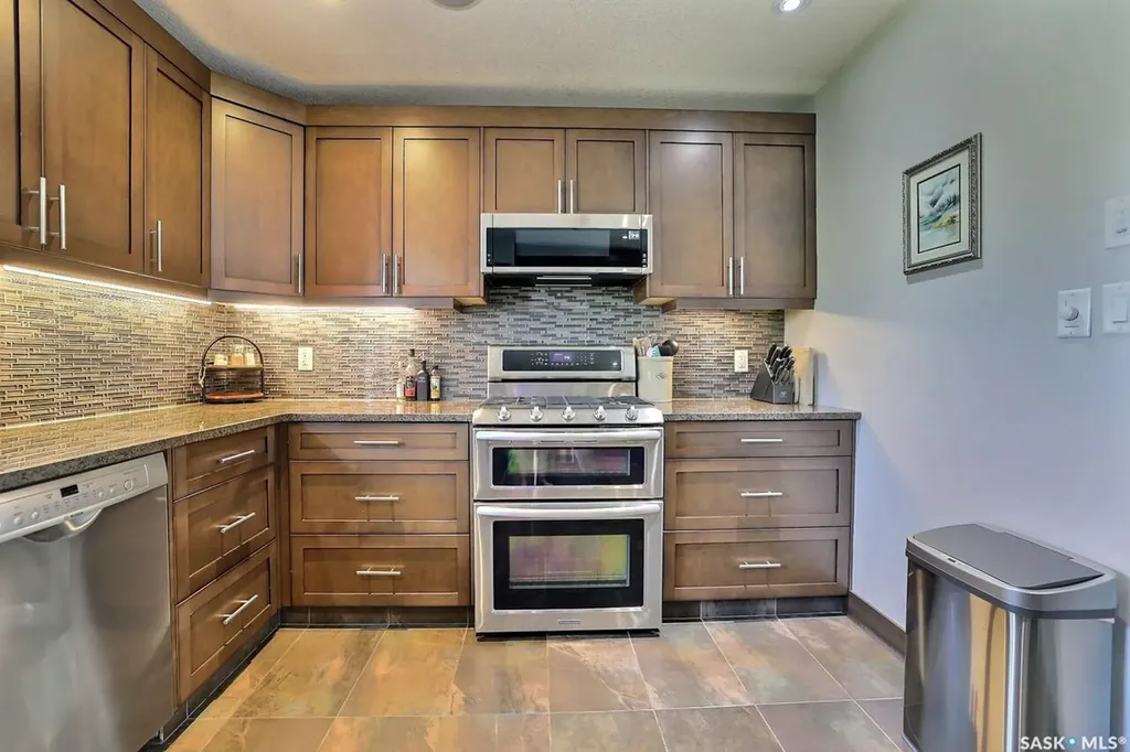 1456 Mccarthy Boulevard Regina SK S4T 1A4