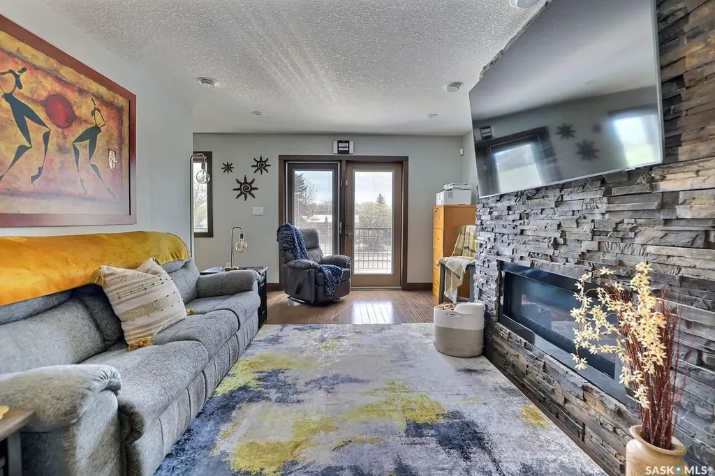 1456 Mccarthy Boulevard Regina SK S4T 1A4