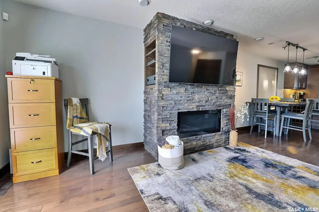 1456 Mccarthy Boulevard Regina SK S4T 1A4