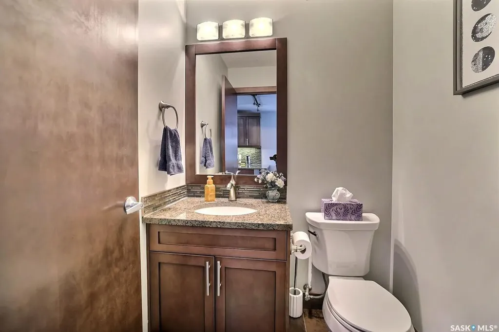 1456 Mccarthy Boulevard Regina SK S4T 1A4
