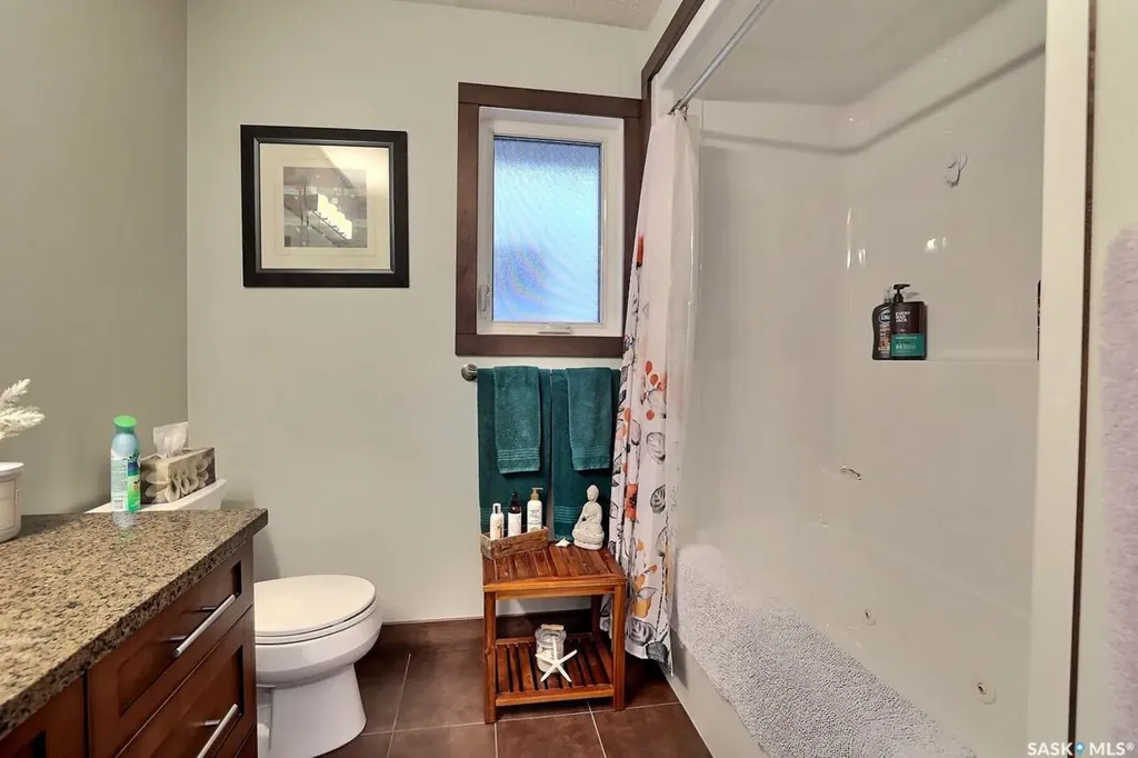 1456 Mccarthy Boulevard Regina SK S4T 1A4