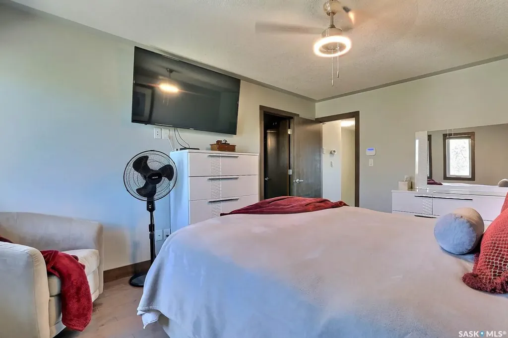 1456 Mccarthy Boulevard Regina SK S4T 1A4
