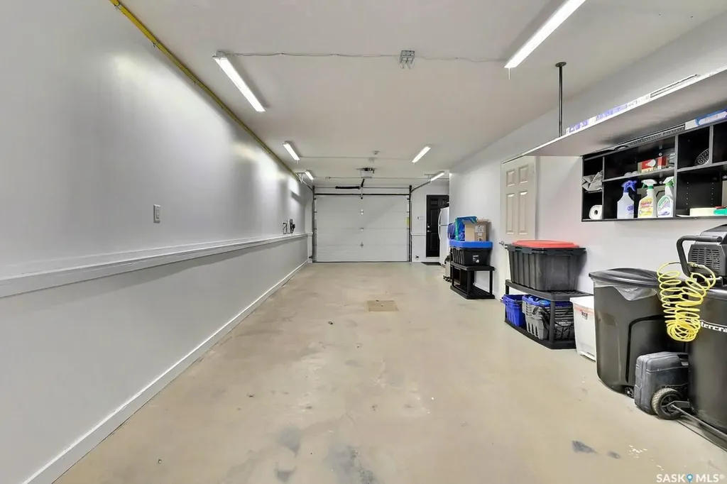 1456 Mccarthy Boulevard Regina SK S4T 1A4