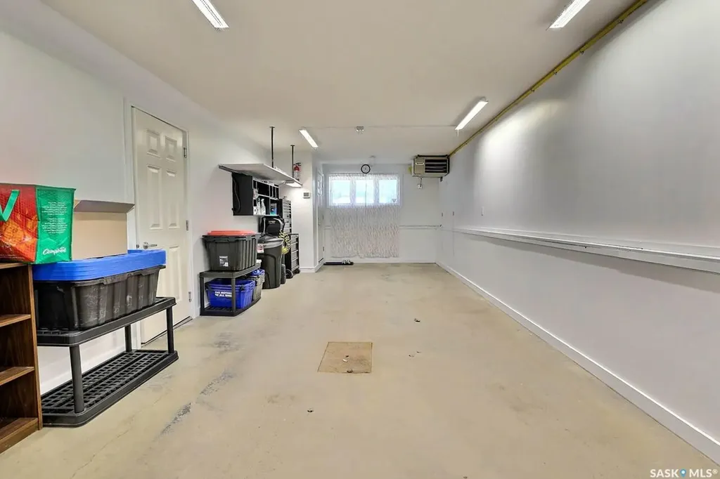 1456 Mccarthy Boulevard Regina SK S4T 1A4