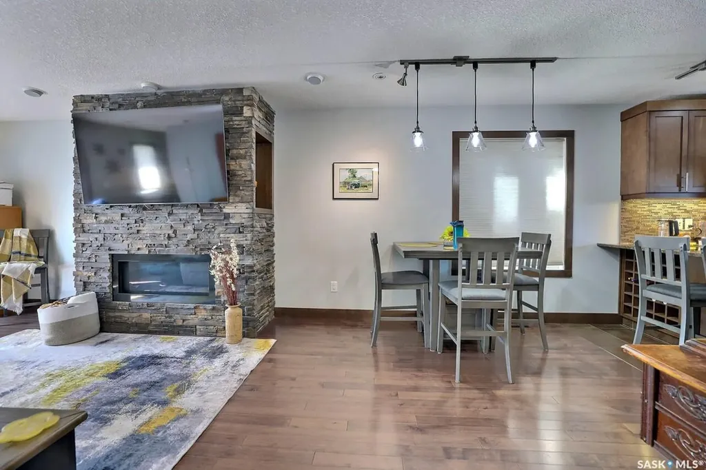 1456 Mccarthy Boulevard Regina SK S4T 1A4