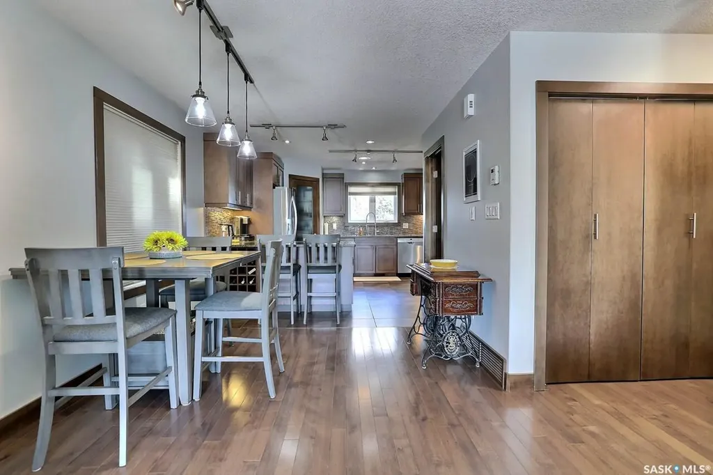 1456 Mccarthy Boulevard Regina SK S4T 1A4