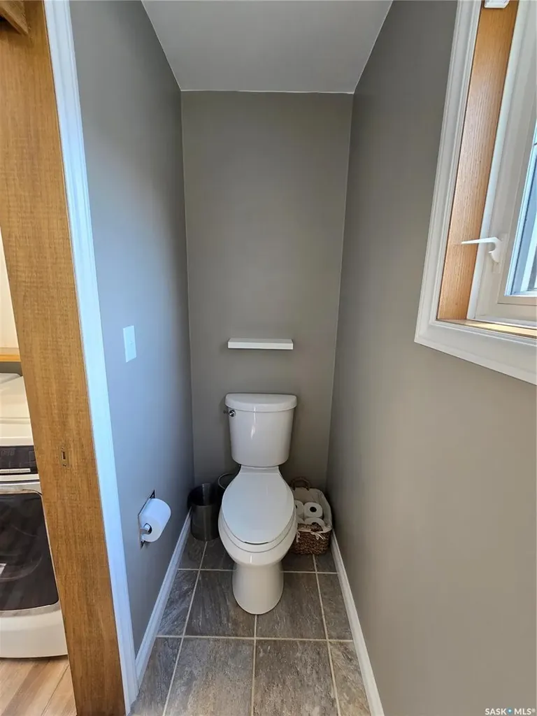 528 Dieppe Drive Weyburn SK S4H 2Y2