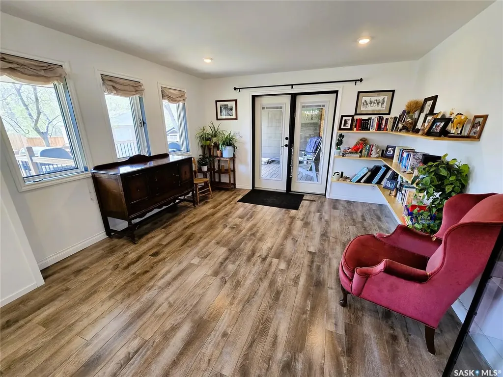 528 Dieppe Drive Weyburn SK S4H 2Y2