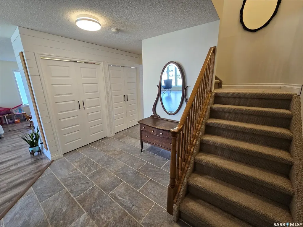 528 Dieppe Drive Weyburn SK S4H 2Y2