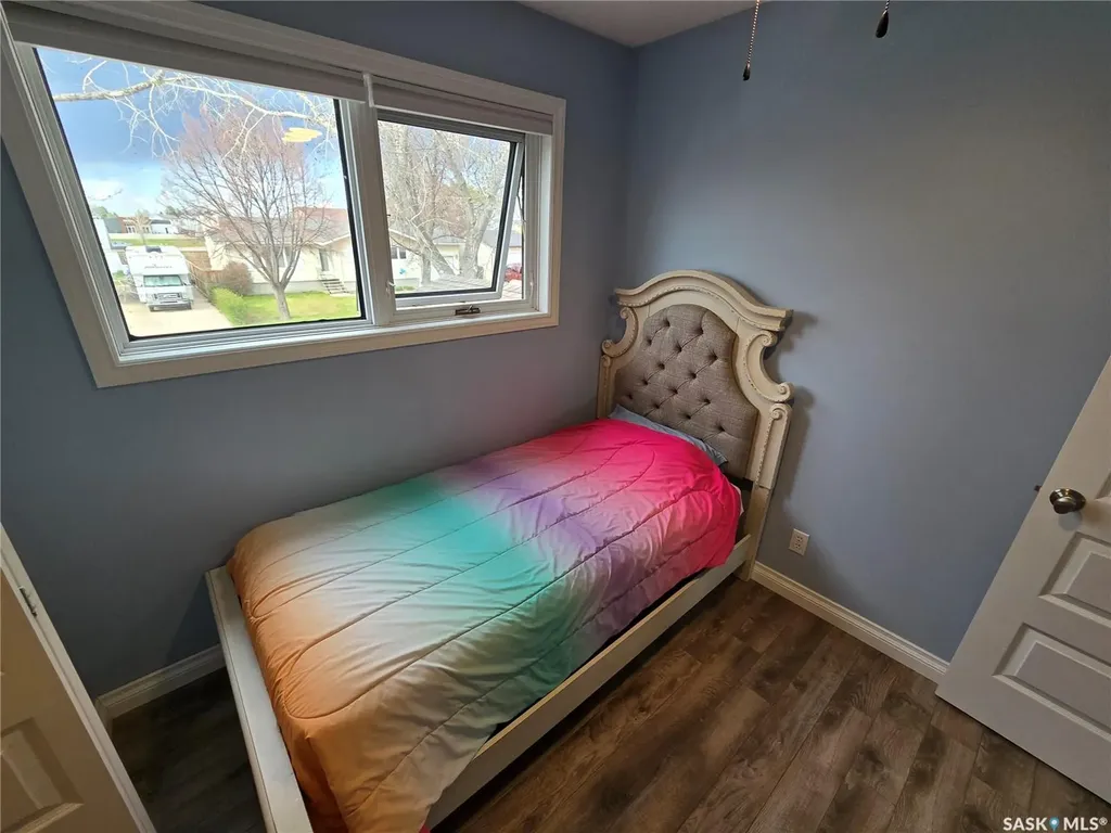 528 Dieppe Drive Weyburn SK S4H 2Y2