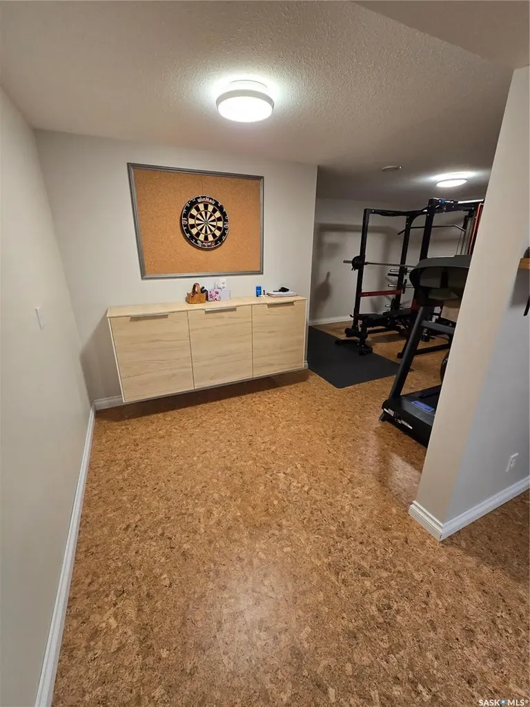 528 Dieppe Drive Weyburn SK S4H 2Y2