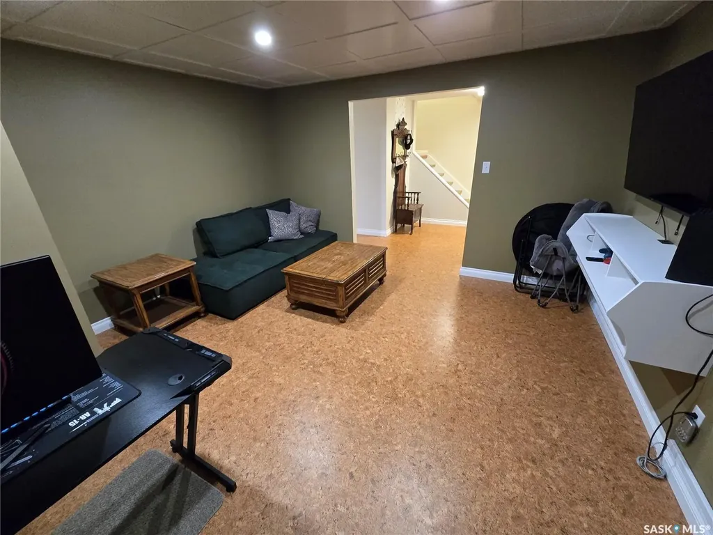 528 Dieppe Drive Weyburn SK S4H 2Y2