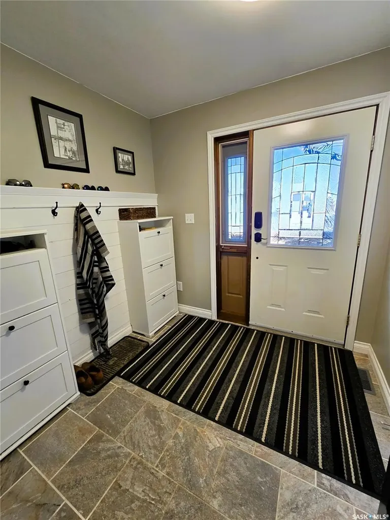 528 Dieppe Drive Weyburn SK S4H 2Y2