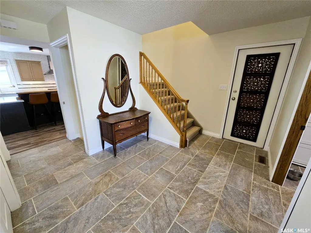 528 Dieppe Drive Weyburn SK S4H 2Y2