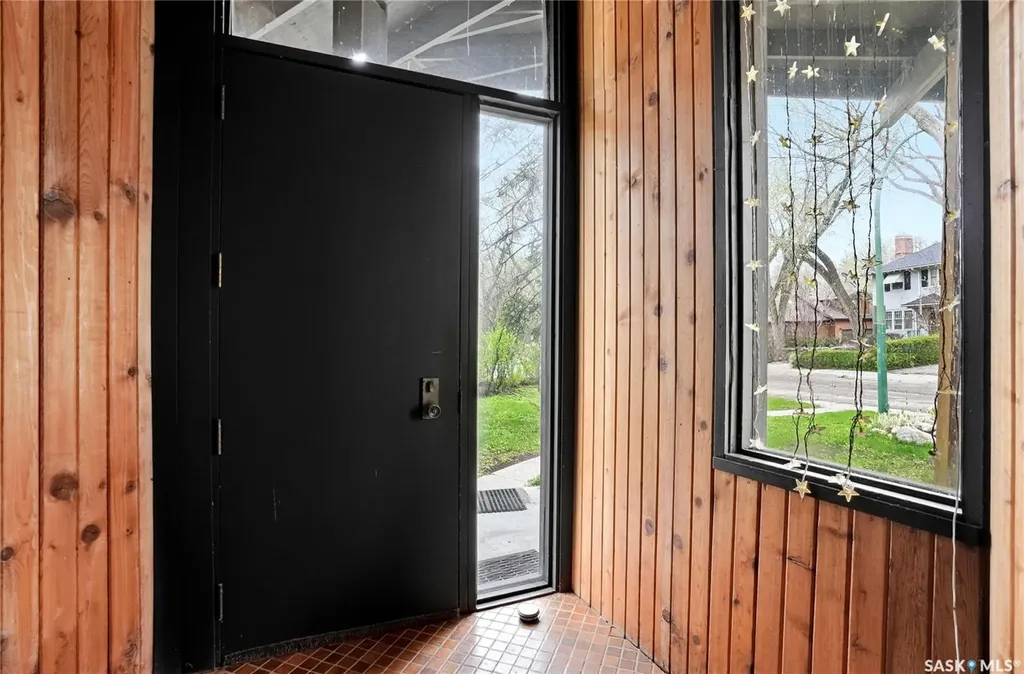 160 Leopold Crescent Regina SK S4T 6N6